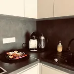 Lägenhet Luxurious In The Heart Of Old Town With Parking *