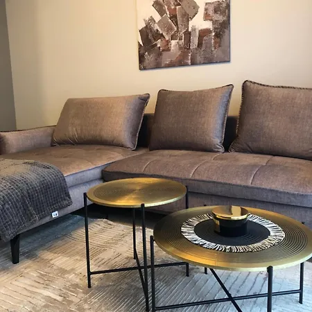 Daire Luxurious In The Heart Of Old Town With Parking