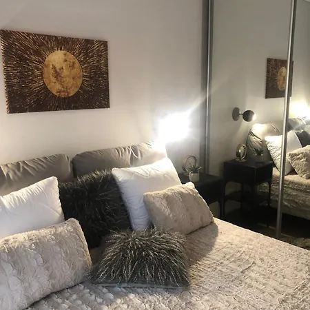 Apartment Luxurious In The Heart Of Old Town With Parking